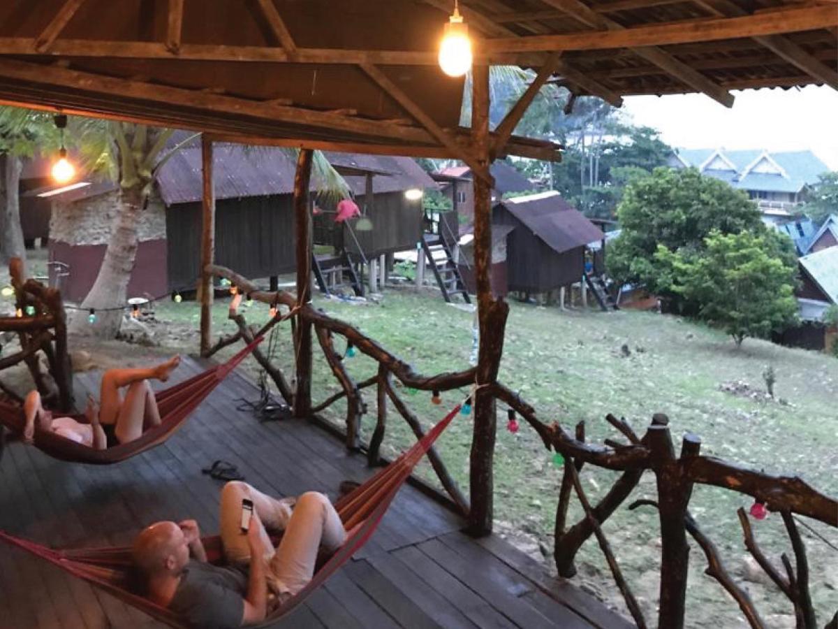 Harrera Perhentian, Long Beach Kampong Pasir Panjang  Buitenkant foto