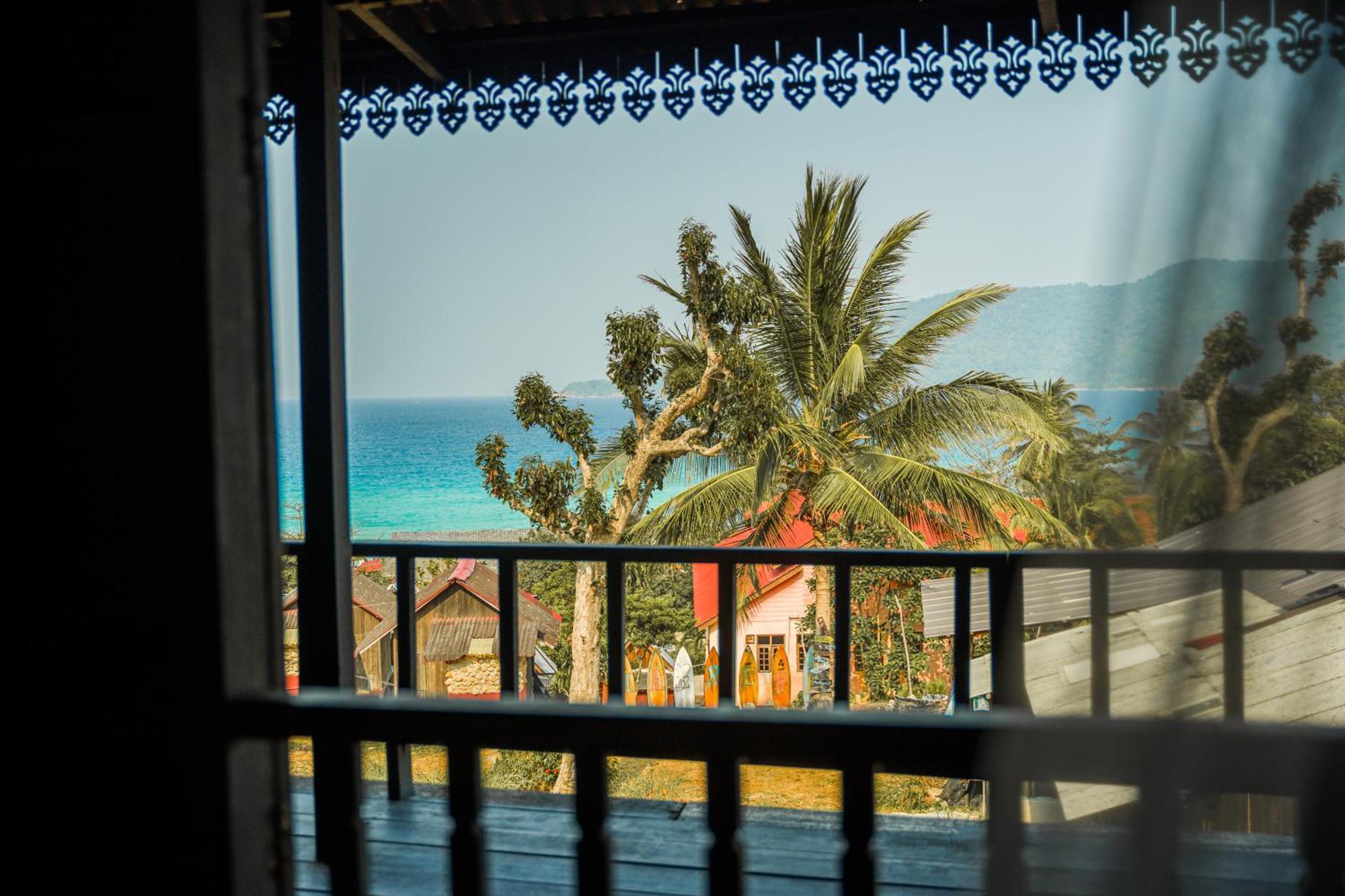 Harrera Perhentian, Long Beach Kampong Pasir Panjang  Buitenkant foto