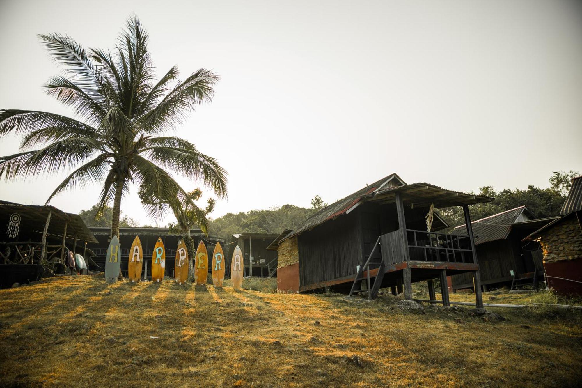 Harrera Perhentian, Long Beach Kampong Pasir Panjang  Buitenkant foto